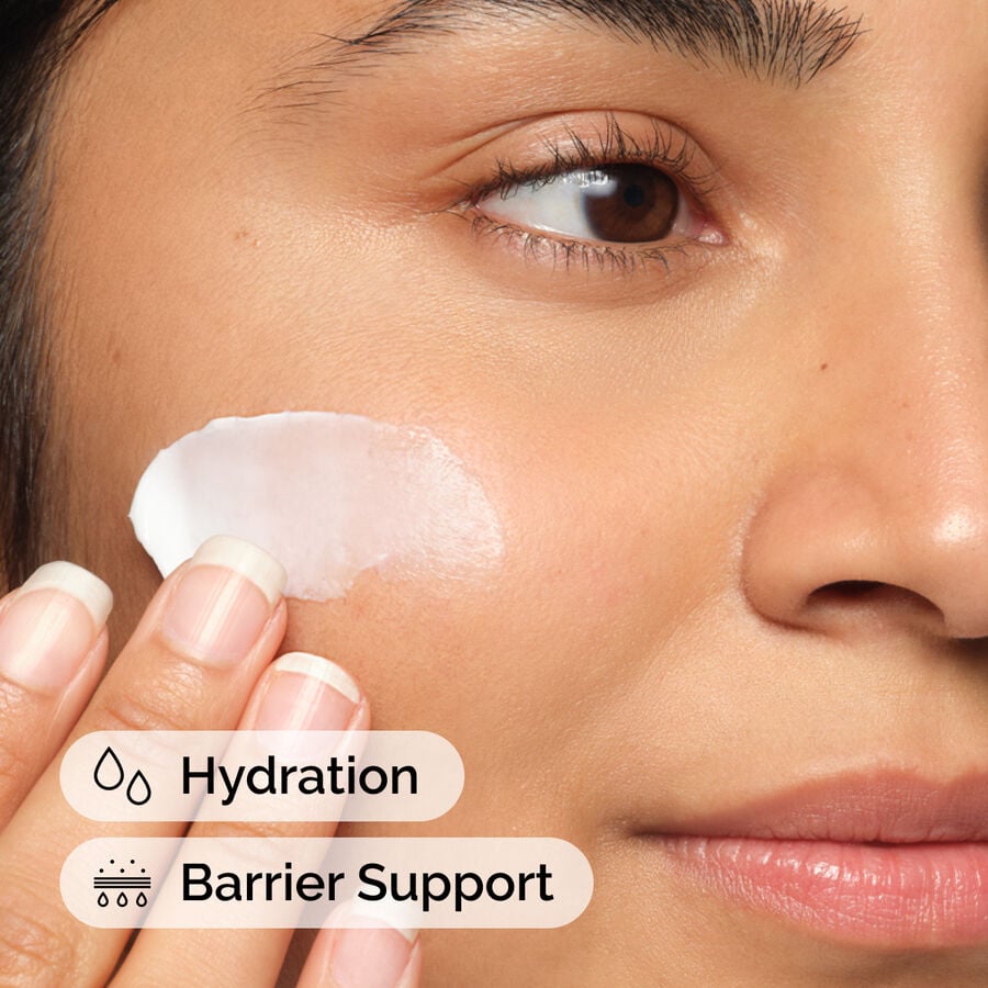 natural-moisturizing-factors-ha-e7 ord-natural-moisturizing-factors-ha-model-application-with-benefits.jpg